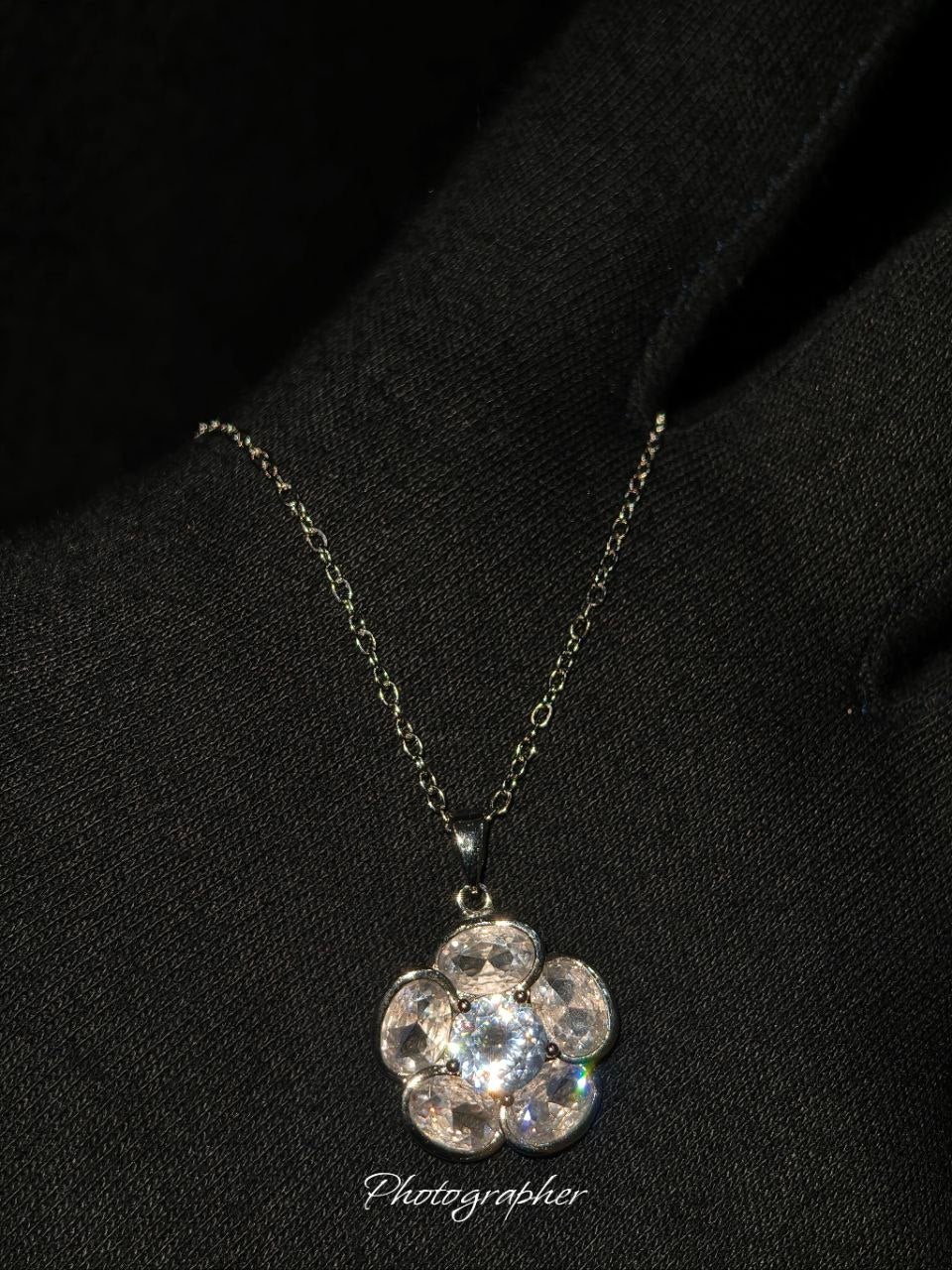 Premium White Floral Zircon Pendant Anti Tarnish