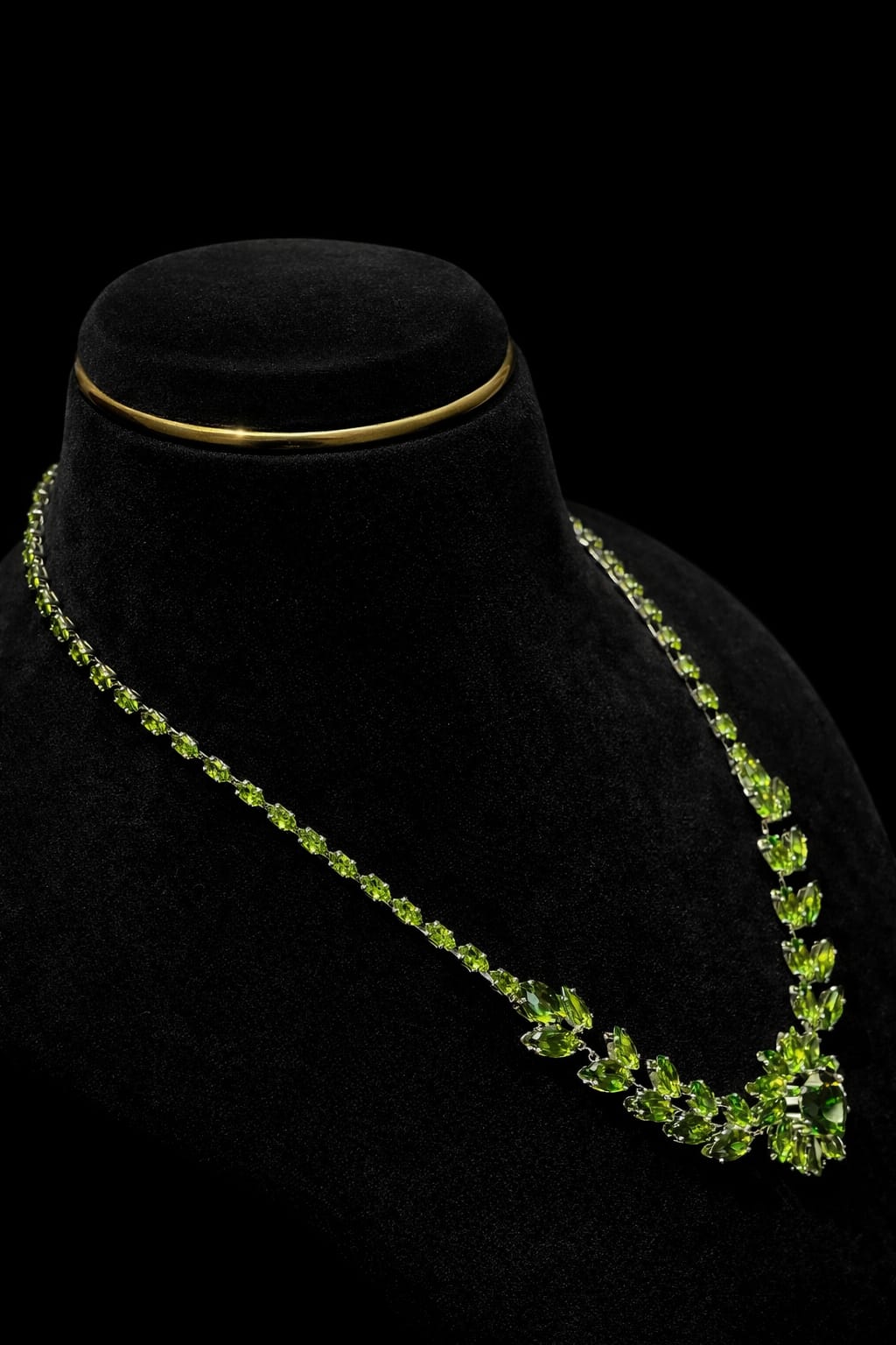 Royal Emerald Statement Set
