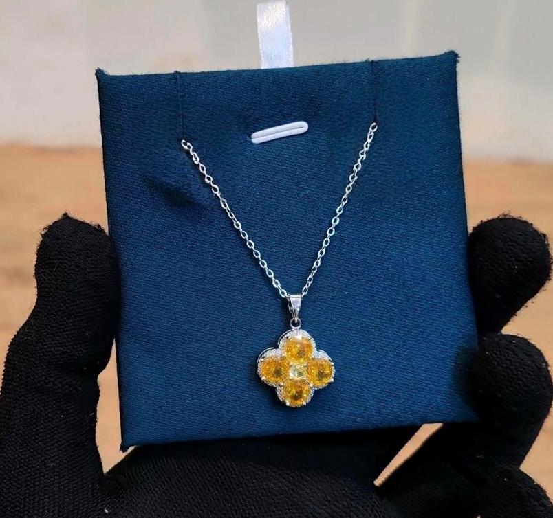 Floral Zircon Pendant Necklace