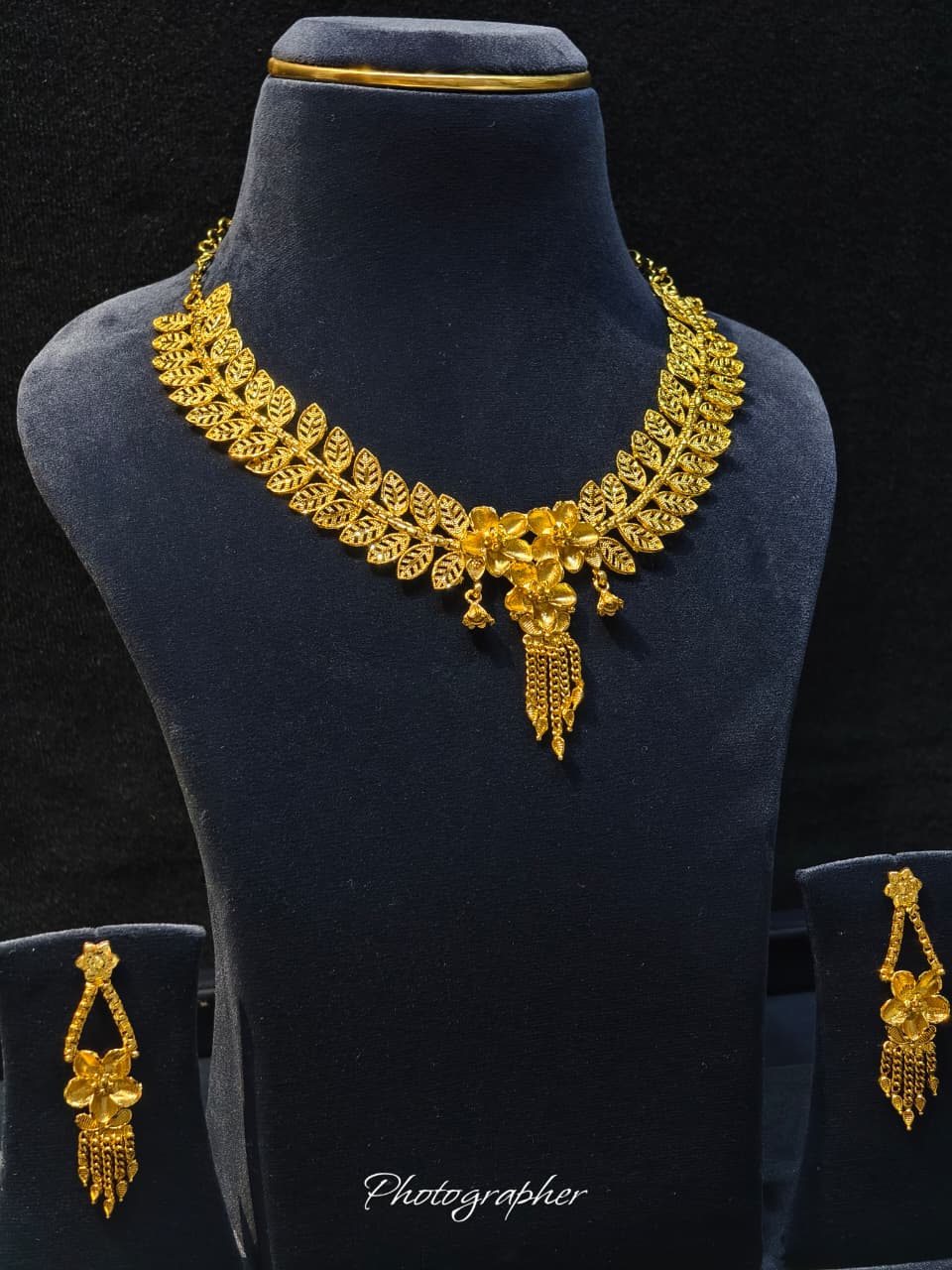 Golden Leaf Elegance Set
