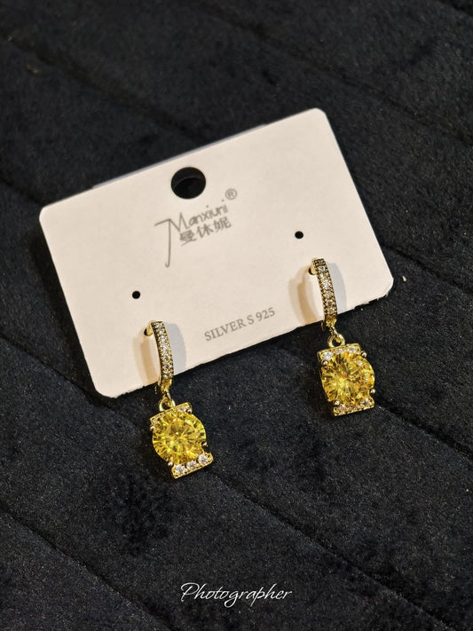 Sunlit Zircon Tops