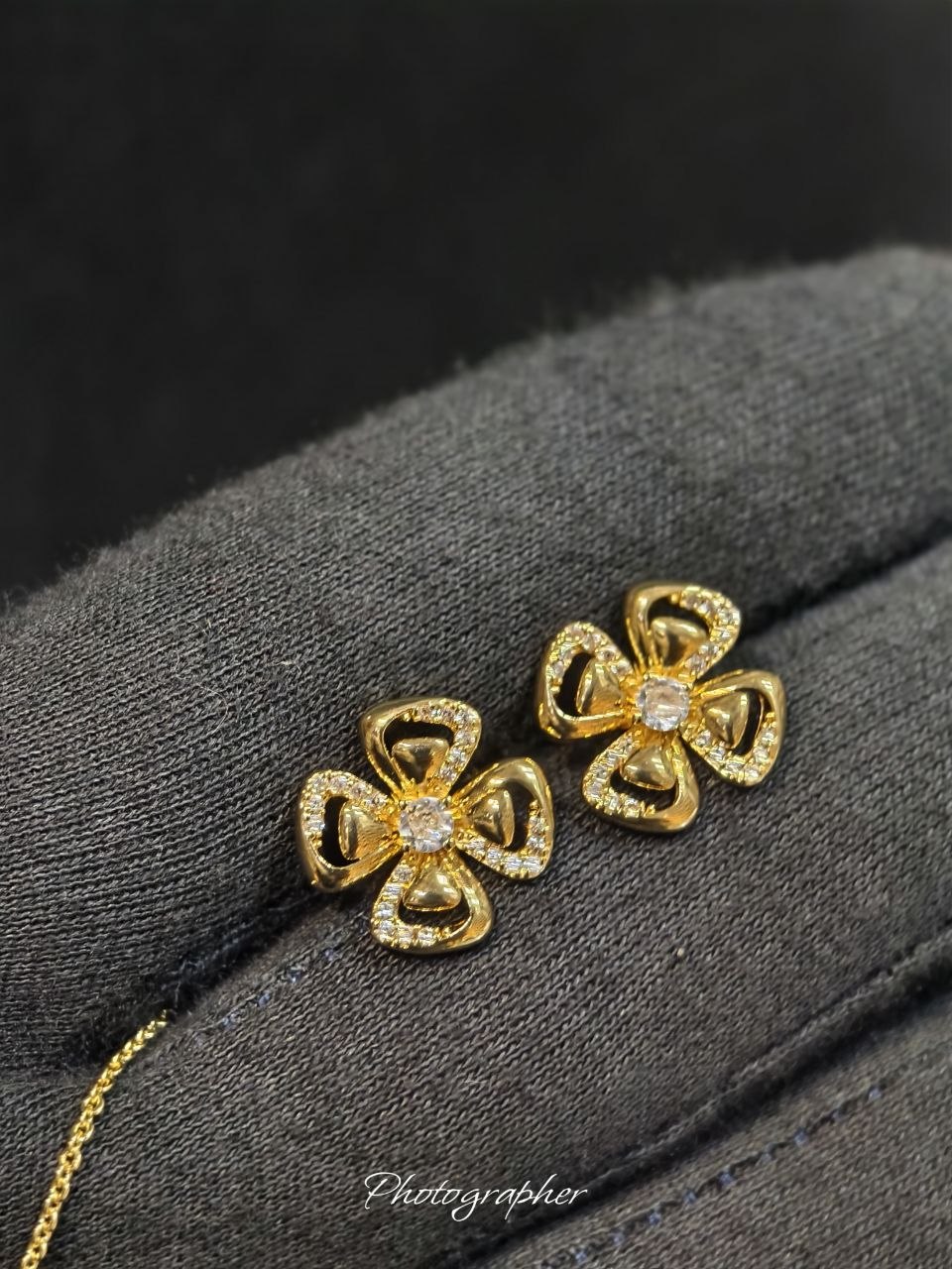 Golden Bloom Anti Tarnish Locket Set