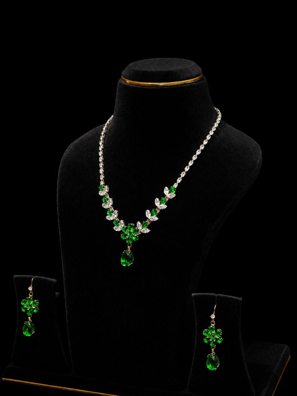 Emerald Green & White Zircon Stones