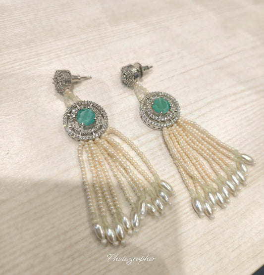 Royal Emerald Pearl Tassel Earrings